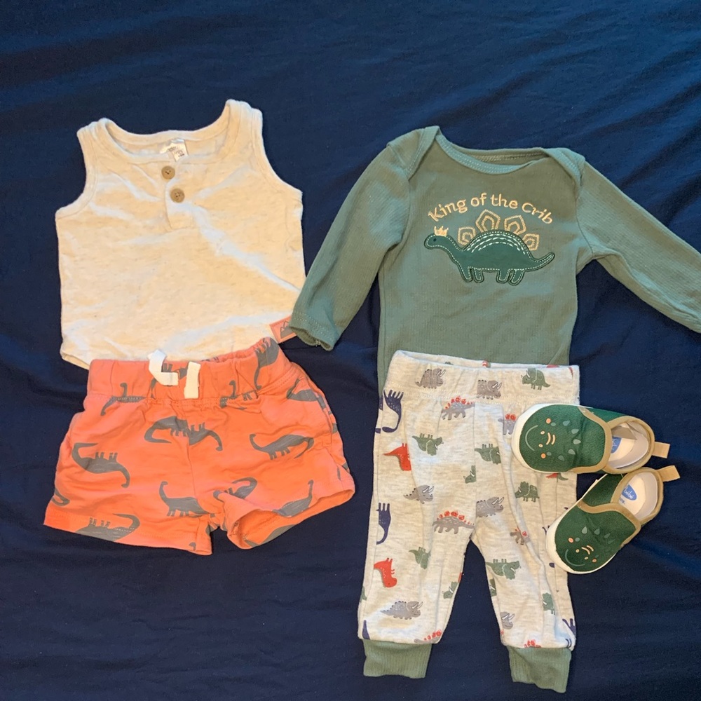 Dino set with shoes